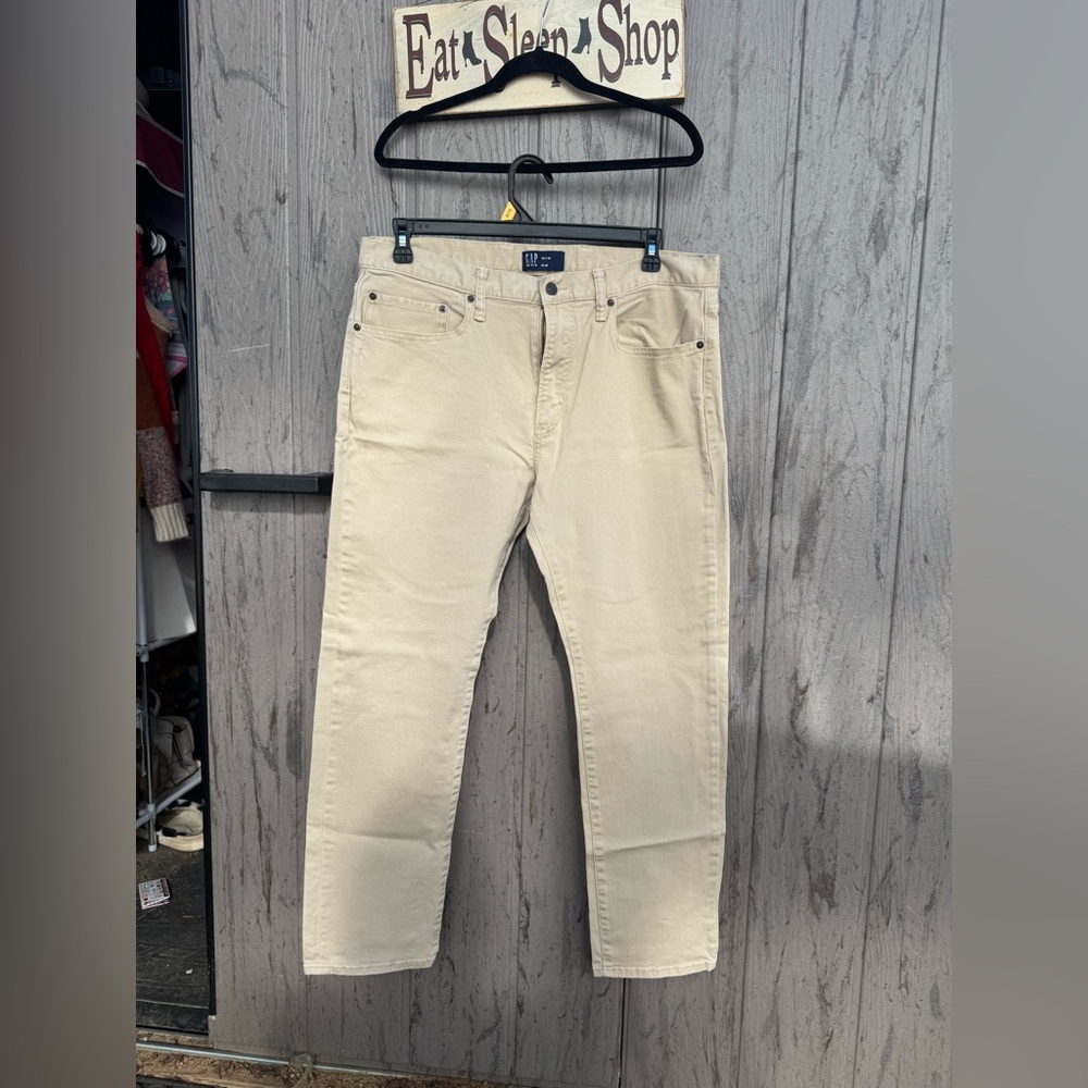 GAP Men's Beige Straight Jeans